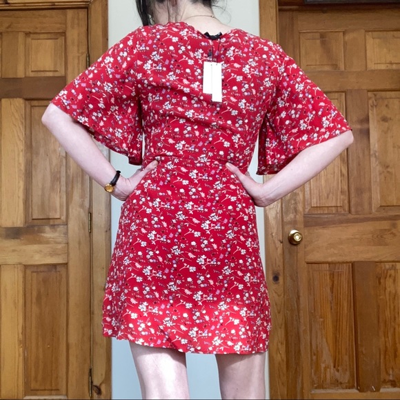 Sanctuary red floral a-line wrap dress with tie - Picture 3 of 7